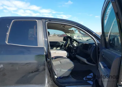 2008 Toyota Tundra Base 4.7L V8 z USA, uszkodzony, nr VIN 5TFRT54158X023632